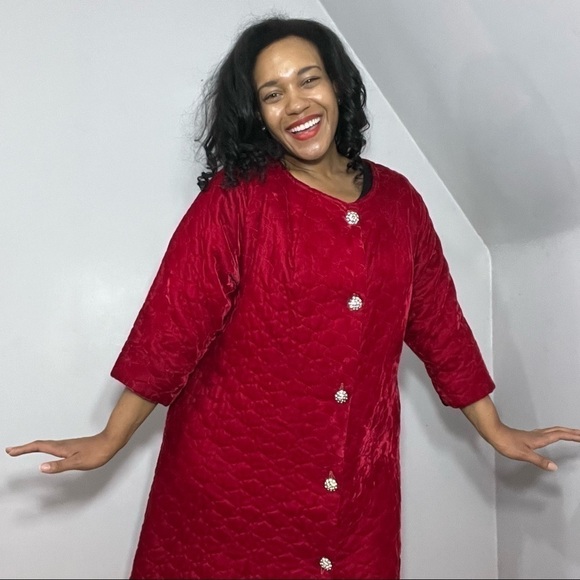 Vintage Womens Red Velvet Overcoat Size 20 Plus Size Holiday Formal Dressy 60s - Picture 1 of 16